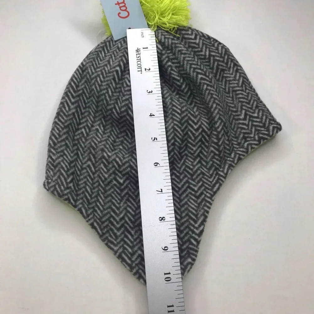 Cat and Jack Girl's Gloves and Hat Zig Zag Gray Green Pom New